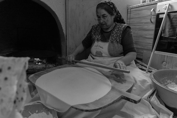 Choose the Ideal Wall Color for Your Bright UK Kitchen: A Complete Guide